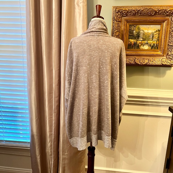 EUC Eileen Fisher Oversized Short Sleeve Open Front Linen Blend Cardigan LARGE - Picture 6 of 6